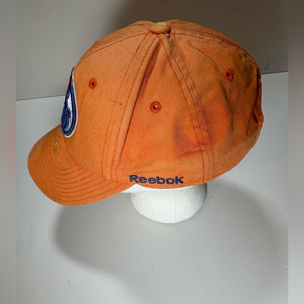 Edmonton Oilers "Hockey Talks" Autographed Hat – Kelly Buchberger - Picture 2 of 6